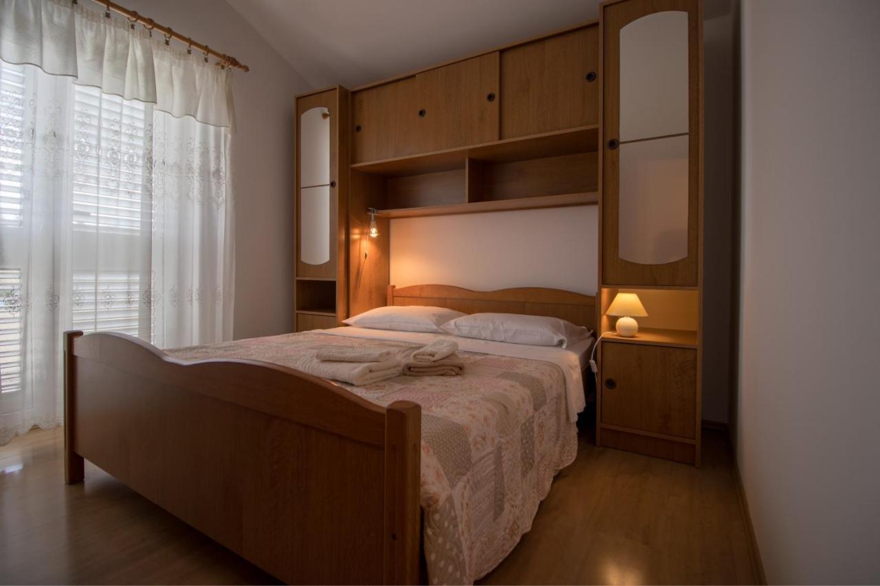 Apartments With A Parking Space Punat, Krk - 20553 מראה חיצוני תמונה